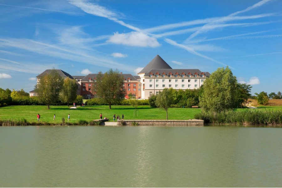 Grand Magic Hotel Marne La Vallée