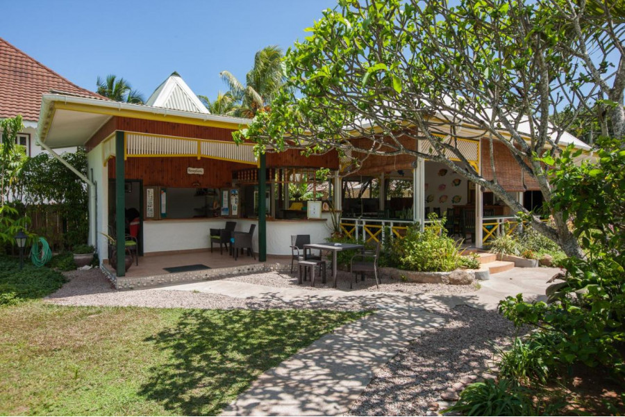 pension-michel-la-digue-seychelles